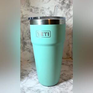 YETI Rambler Turquoise Tumbler with Clear Straw lid